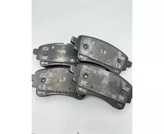 Тормозные колодки задние оригинал VAG AUDI A6,A7,Q7,Q8 2018- 4N0698451F