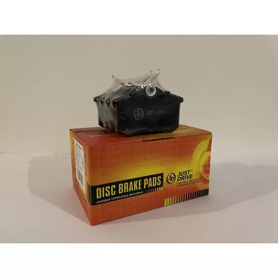 Тормозные колодки задние дисковые JUSTDRIVE (Япония) для VW Polo / Skoda Rapid (от 2011 г.в.) OEM: 1J0698451P; 3B0698451A; JZW698451A; 4B0698451E; 5K0698451E Поло / Шкода Рапид (2011, 2012, 2013, 2014, 2015, 2016, 2017, 2018, 2019, 2020, 2021, 2022 г.в.)