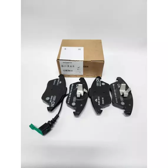 Колодки тормозные VAG (VW/Audi/Skoda/Seat) 3C0698151A Передние
