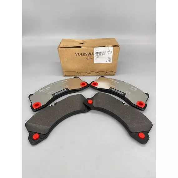 Тормозные колодки VAG (VW/Audi/Skoda/Seat) 7P0698151C