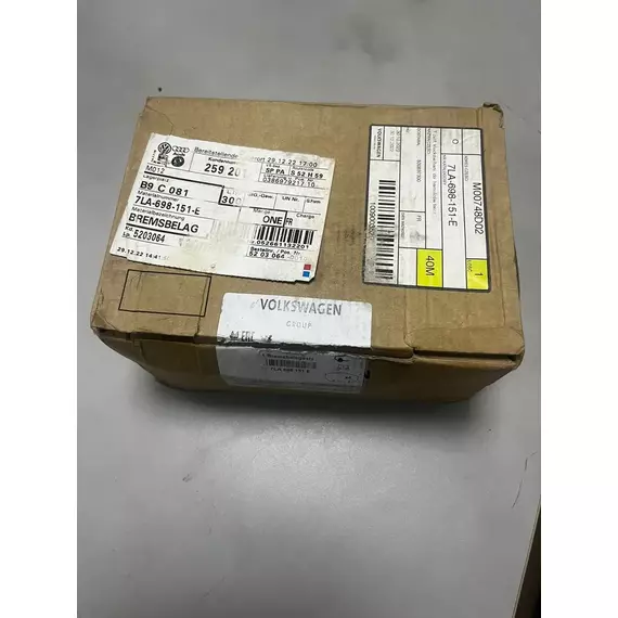 Колодки тормозные VAG (VW/Audi/Skoda/Seat) 7LA698151E Передние