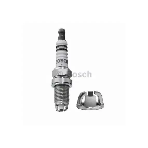 Свеча зажигания Bosch 0 242 235 668