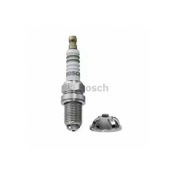 Свеча зажигания Bosch 0 242 240 587