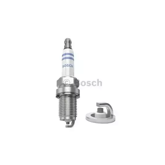 Свеча зажигания 0242235797 Bosch для Audi A3, Skoda Octavia / Бош для Ауди А3, Шкода Октавия